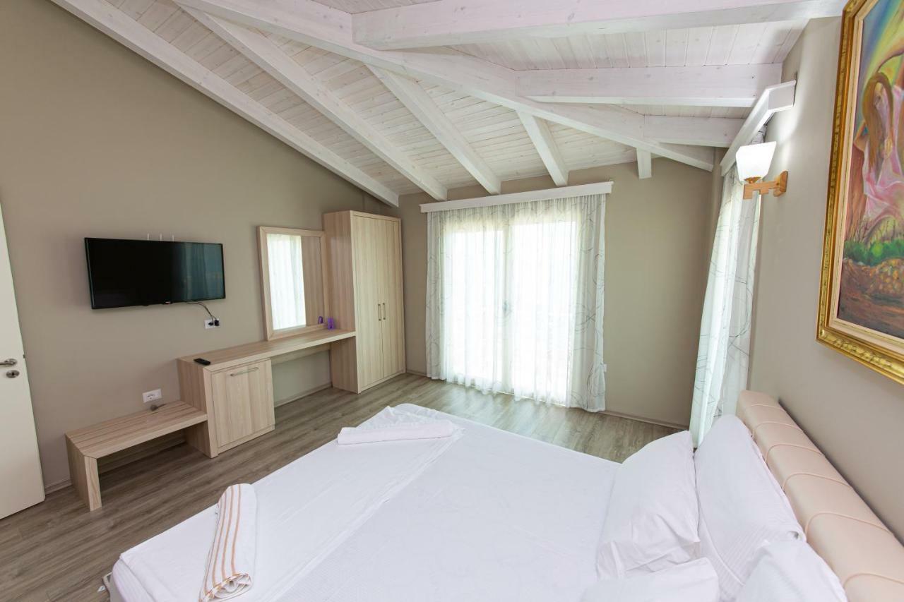 Hotel Roi Radhimë Exteriér fotografie
